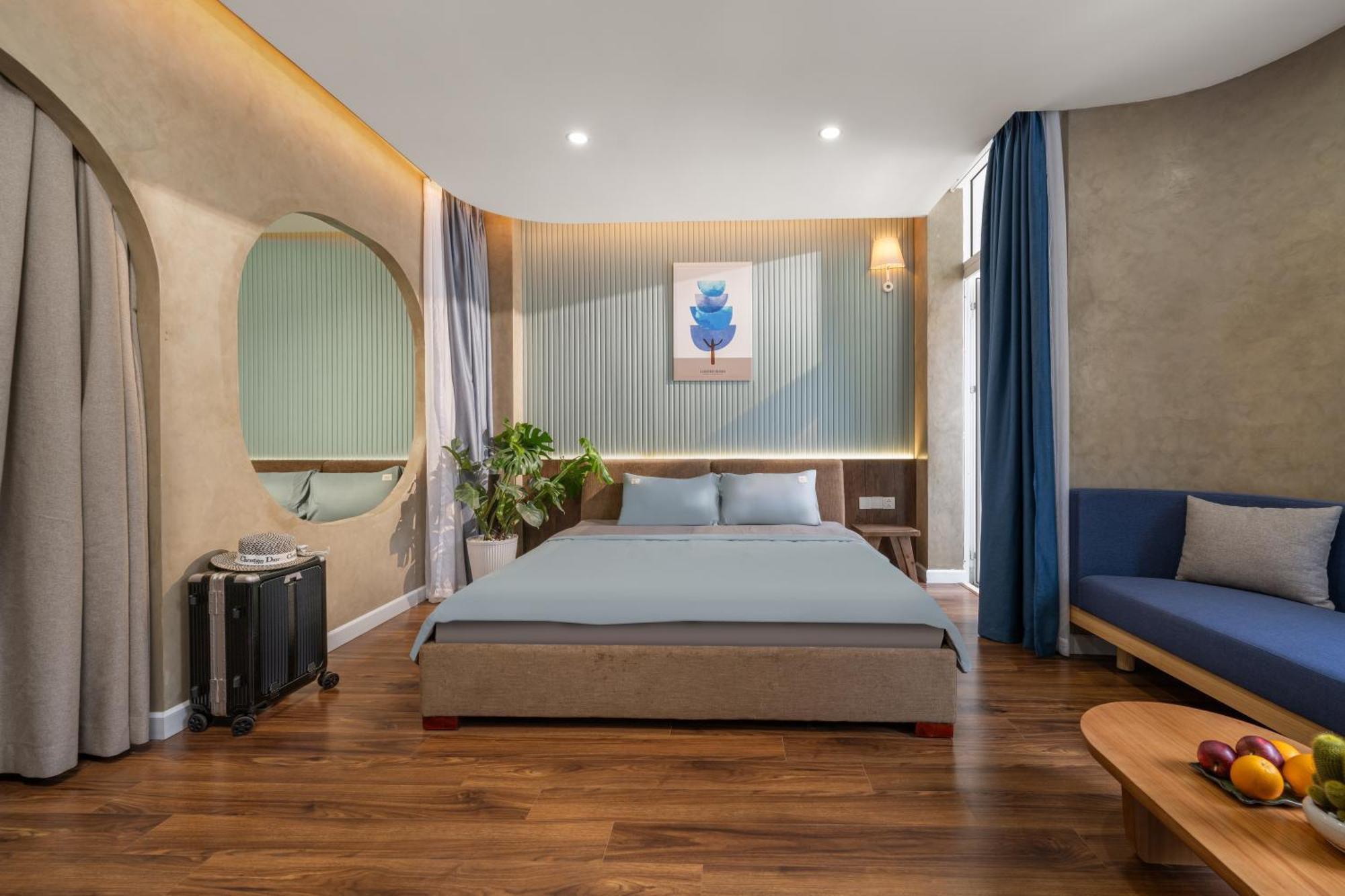 Hotel Q *